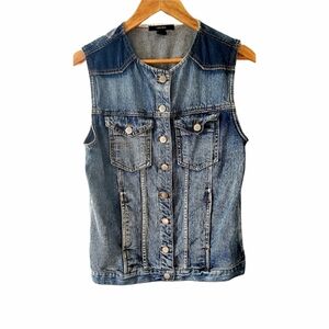 Forever 21 Two Tone Denim Vest Size Medium
